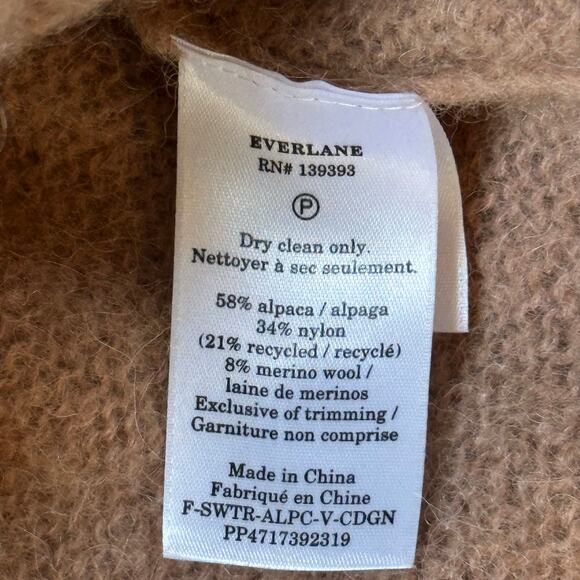Everlane V-Neck Cropped Fall Cardigan Sweater Medium - Picture 6 of 6